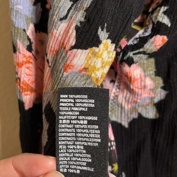 Free People Hold On To Me Floral Print Blouse - Picture 7 of 8